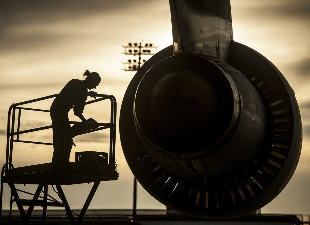 Becoming an Aircraft Mechanic Engineer